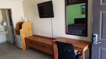 Budget Inn Edinburg Zewnętrze zdjęcie